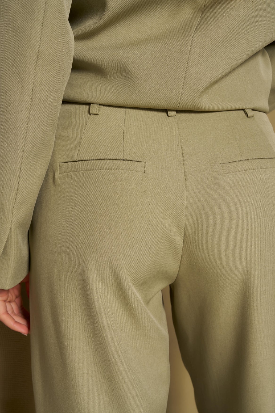 lofty manner Hose Helvi | Kaki