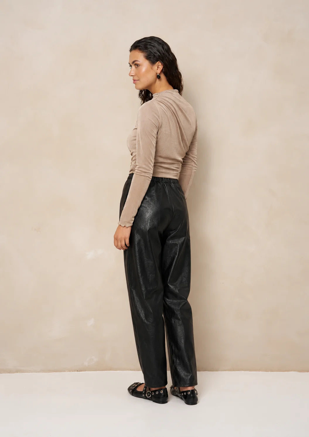 lofty manner Top Jimmi - Draped Uni | Taupe